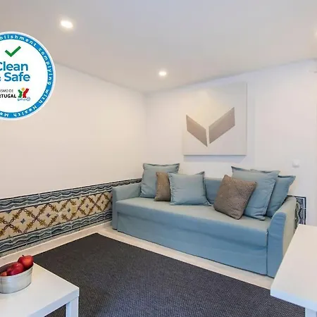 Apartment Duplex In Principe Real Lisbon